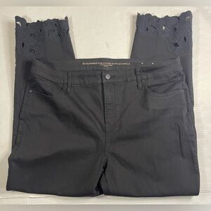 Chicos Womens Denim Jeans 3R US 16R Black S Embroidery Ankle Bottom Elegant NWOT